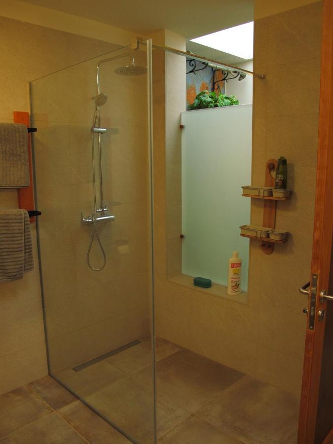 Bungalow Goa Pool View, Playa Roca Residence Sea Front Access - Free Ac - Wifi Costa Teguise Ngoại thất bức ảnh